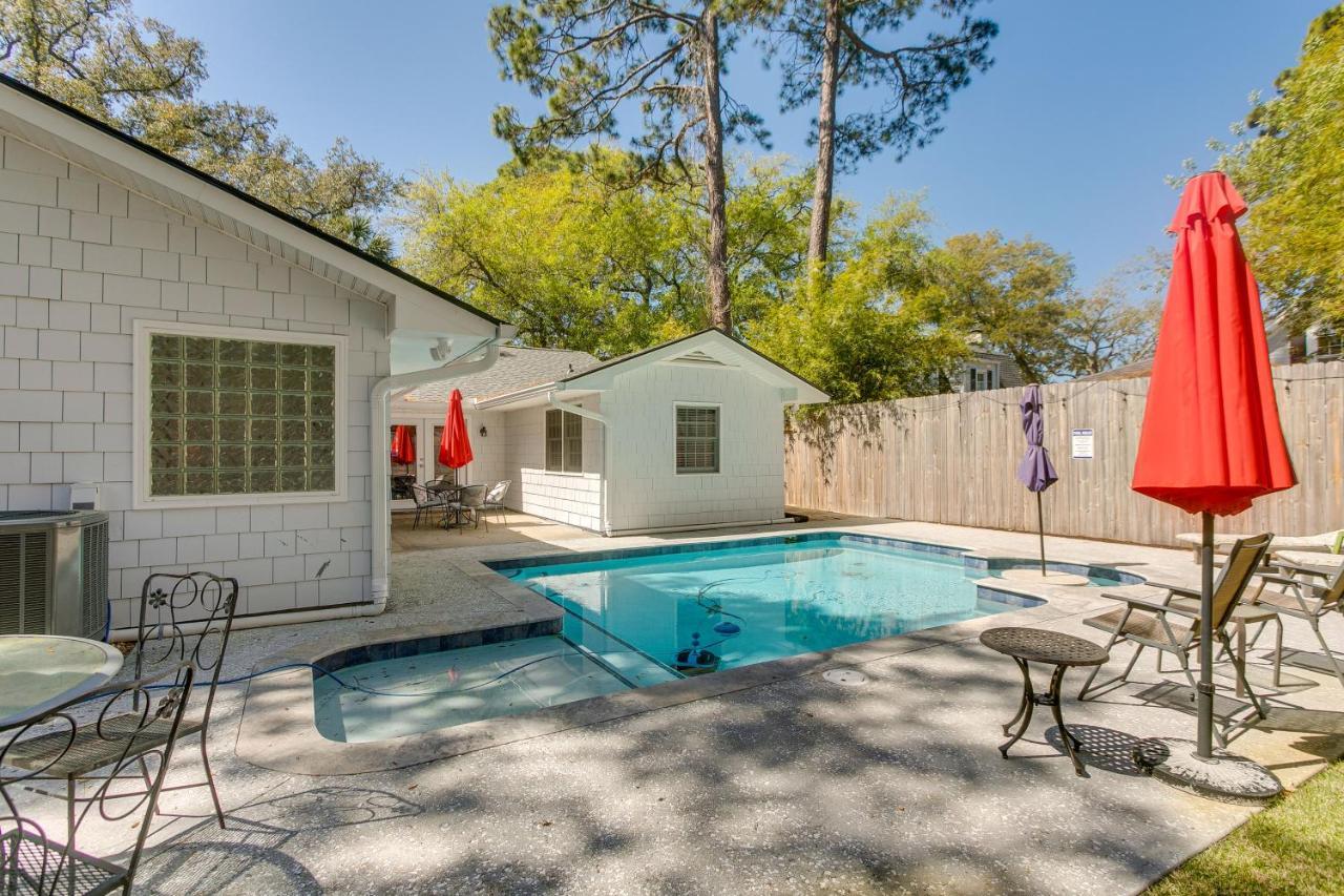 Spacious St Simons Island Vacation Rental With Pool! St. Simons Island Exterior photo